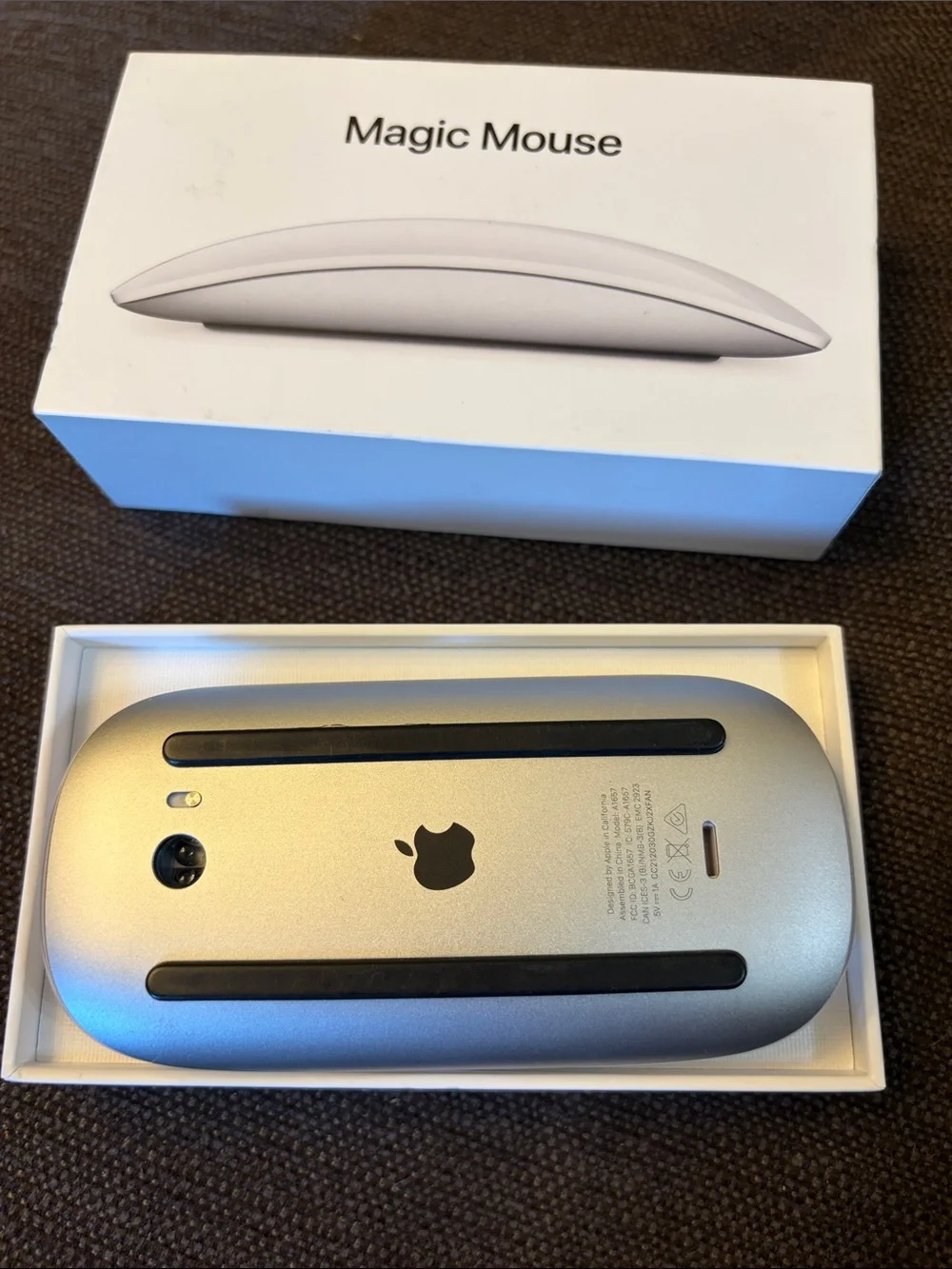 Apple Magic Mouse 2 — Glossy White Bluetooth Mouse